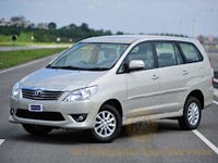 innova-car-rental-services-in-visakhapatnam (1).jpg